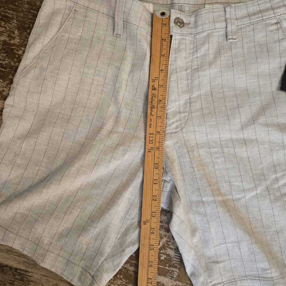 MAVI MENS Light Gray Flat Front Shorts - Picture 7 of 15